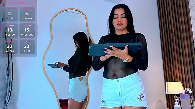 naomy smithxx online show from February 10, 11:14 am