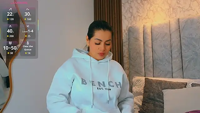 naomy smithxx online show from March 12, 10:54 am