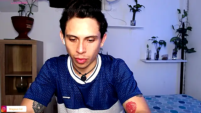 Magnuz Col online show from April 18, 12:58 am