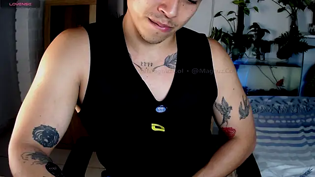 Snapshot of Magnuz_Col chatting on July 5, 4:19 am Magnuz Col online show from July 5, 4:19 am