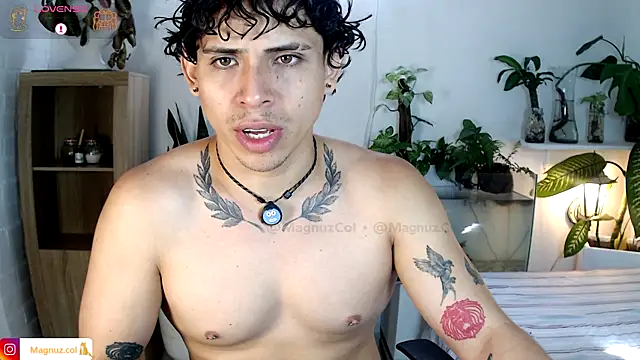 Snapshot of Magnuz_Col chatting on July 18, 1:59 pm Magnuz Col online show from July 18, 1:59 pm