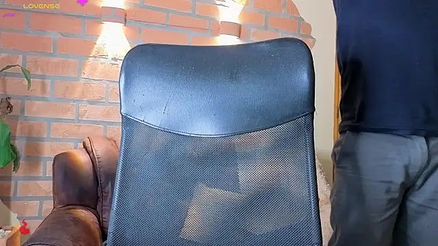 mister eithan online show from February 26, 2:10 am