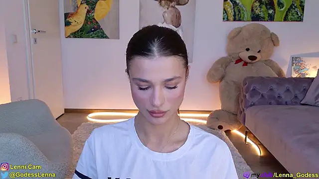 Lenna Godess online show from February 12, 7:13 am