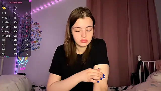 MistressBabe online show from April 28, 4:45 pm