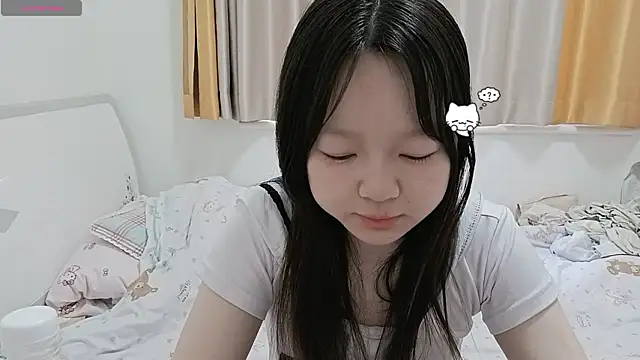 weiwei4999 online show from March 6, 7:05 am