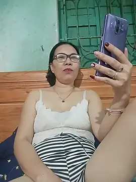 Snapshot of Nuna_689 chatting on June 19, 1:59 pm Nuna 689 online show from June 19, 1:59 pm