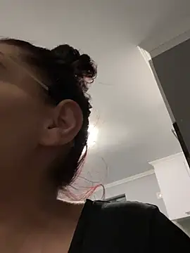 HiddendesireXO01 online show from February 12, 10:21 am