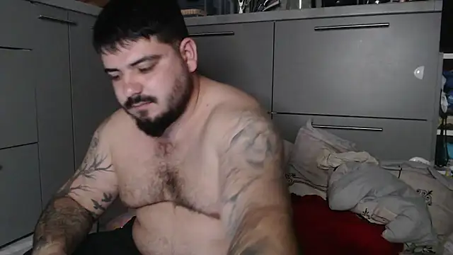 HiddendesireXO01 online show from March 1, 9:06 pm