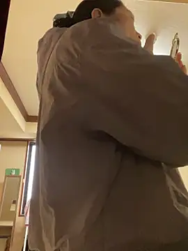 Keola kwad online show from February 9, 11:20 pm