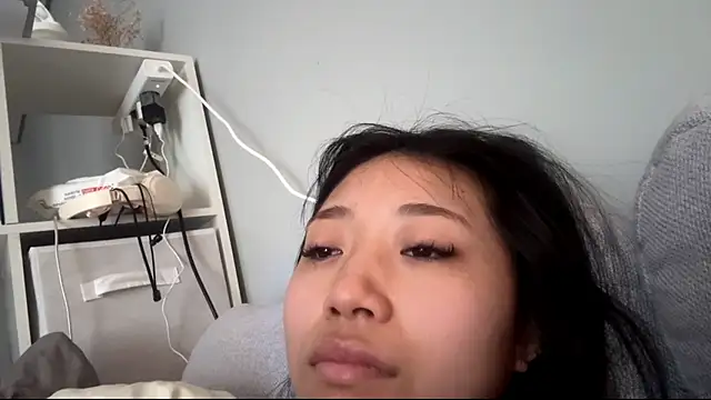 SweetMiaXO online show from April 27, 10:08 pm