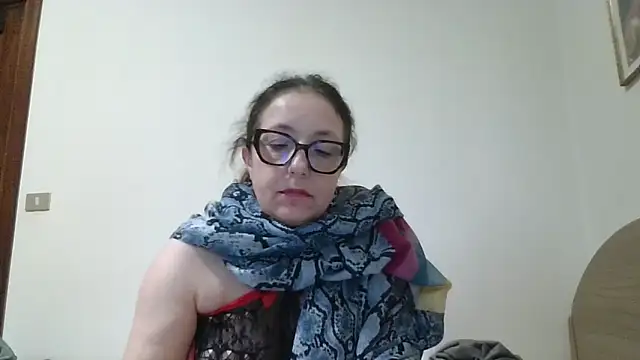 Snapshot of Miasexmilf chatting on April 7, 5:24 pm Miasexmilf online show from April 7, 5:24 pm