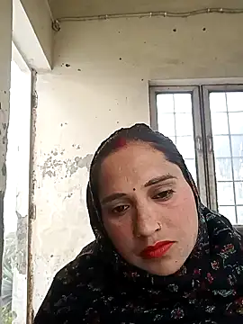 Cute-karisma1234 online show from February 5, 2:38 am