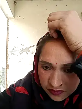 Cute-karisma1234 online show from February 11, 2:16 am