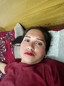 Cute-karisma1234 online show from March 6, 2:46 pm