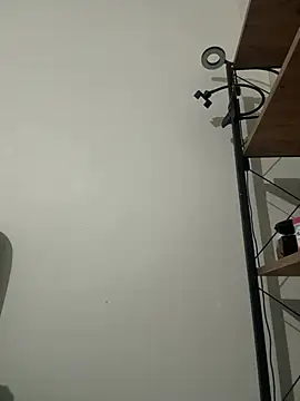 Azra-azrat0 online show from April 22, 4:52 pm