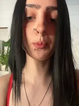 Snapshot of bellaxlauren chatting on July 1, 4:18 pm bellaxlauren online show from July 1, 4:18 pm