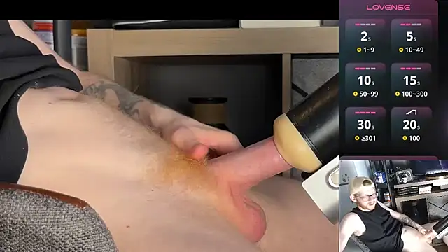 Gingerxl8 online show from April 18, 7:07 pm