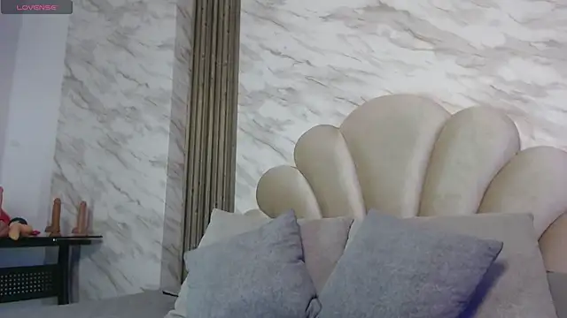 darkkjulietha online show from April 13, 8:58 pm