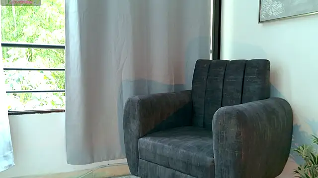 aramjones online show from April 24, 2:41 pm