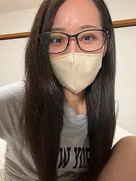 Snapshot of yui__yuichan chatting on July 8, 10:09 am yui yuichan online show from July 8, 10:09 am