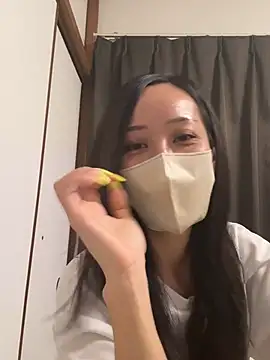 Snapshot of yui__yuichan chatting on July 28, 1:10 pm yui yuichan online show from July 28, 1:10 pm