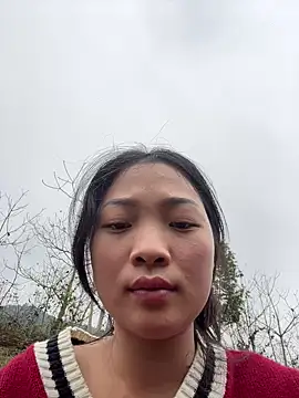 Snapshot of Lyn-be99 chatting on February 4, 5:57 am Lyn-be99 online show from February 4, 5:57 am