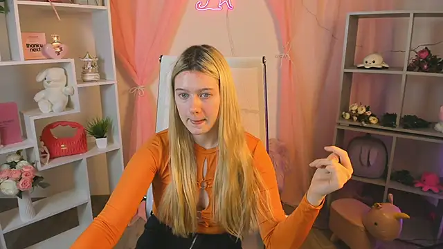 CelestineMauriac online show from April 7, 4:18 pm