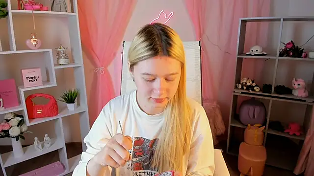 CelestineMauriac online show from April 24, 6:54 pm