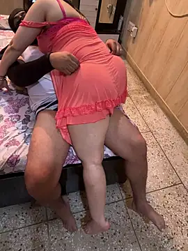 chublady online show from March 5, 5:03 am