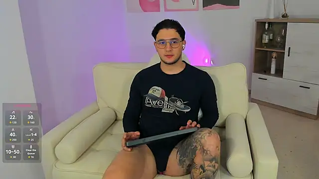 Snapshot of Massimo_Fiore chatting on February 17, 1:40 pm Massimo Fiore online show from February 17, 1:40 pm