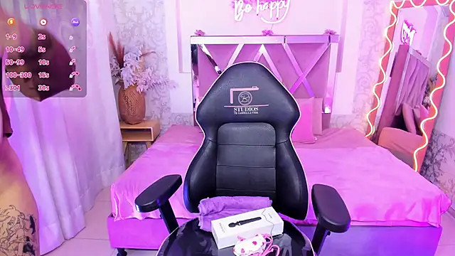 JENNA TAY1 online show from April 17, 7:06 pm