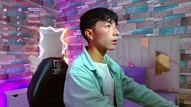 osamu tay online show from March 6, 11:50 am