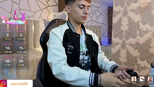 EVAN TAY online show from April 24, 3:09 am