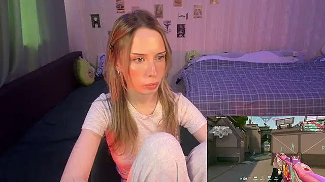 DellaCampbell online show from May 20, 11:27 am