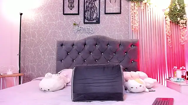 Snapshot of lana_gill1 chatting on June 10, 7:13 pm lana gill1 online show from June 10, 7:13 pm