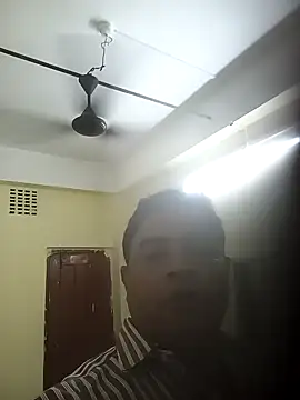 Snapshot of deshilnd chatting on April 2, 3:31 pm deshilnd online show from April 2, 3:31 pm