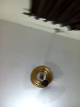 Snapshot of deshilnd chatting on April 3, 11:47 pm deshilnd online show from April 3, 11:47 pm