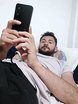 Snapshot of Erickpritz_xh chatting on January 31, 11:03 pm Erickpritz xh online show from January 31, 11:03 pm