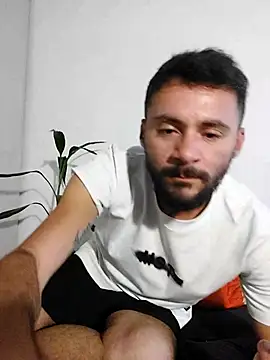 Snapshot of Erickpritz_xh chatting on March 15, 9:21 pm Erickpritz xh online show from March 15, 9:21 pm