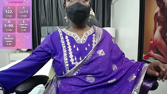 kavya suri  online show from February 13, 7:21 pm