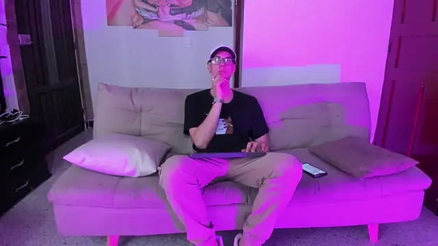 Vlad  night online show from February 27, 3:28 am