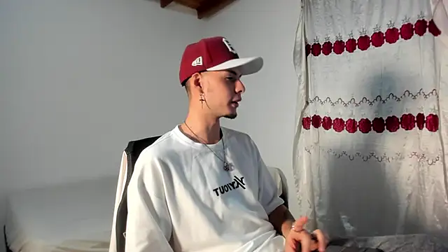 Vlad  night online show from April 21, 3:35 am