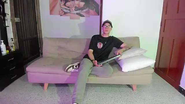 Vlad  night online show from April 22, 3:53 am