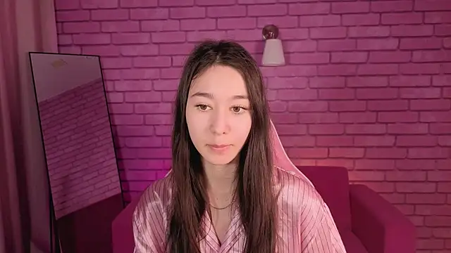 Nicole Brownie online show from May 4, 12:50 am