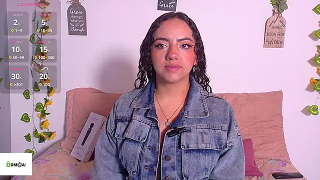 emiily curly online show from May 25, 11:05 am