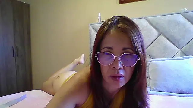 camila star10 online show from June 9, 12:17 pm