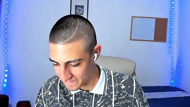 babyted272 online show from April 23, 5:30 am