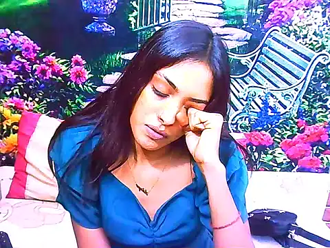 Snapshot of IndianPretty14u2Luv chatting on May 6, 5:14 am IndianPretty14u2Luv online show from May 6, 5:14 am