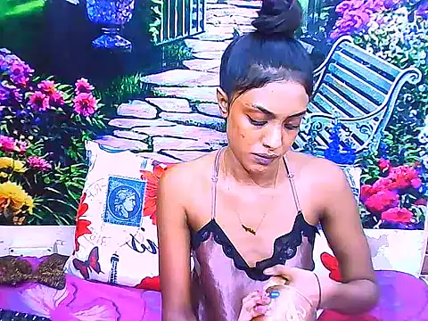 Snapshot of IndianPretty14u2Luv chatting on May 14, 6:37 pm IndianPretty14u2Luv online show from May 14, 6:37 pm