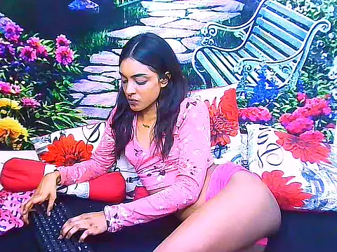 Snapshot of IndianPretty14u2Luv chatting on May 27, 2:03 pm IndianPretty14u2Luv online show from May 27, 2:03 pm